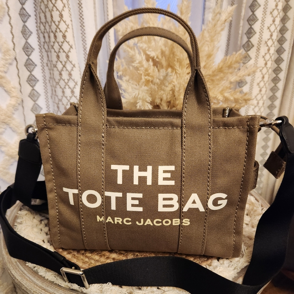 Marc Jacobs "THE TOTE BAG TRAVELER" Canvas SMALL Purse Tote Crossbody Olive